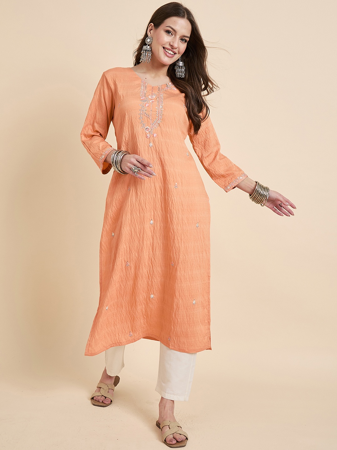 

Anouk Rustic Women Floral Embroidered Sequinned Floral Kurta, Orange