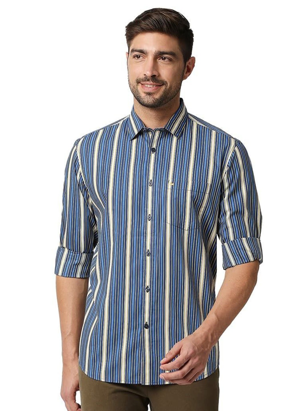 

Basics Men Relaxed Fit Spread Collar Vertical Striped Cotton Casual Shirt, Navy blue
