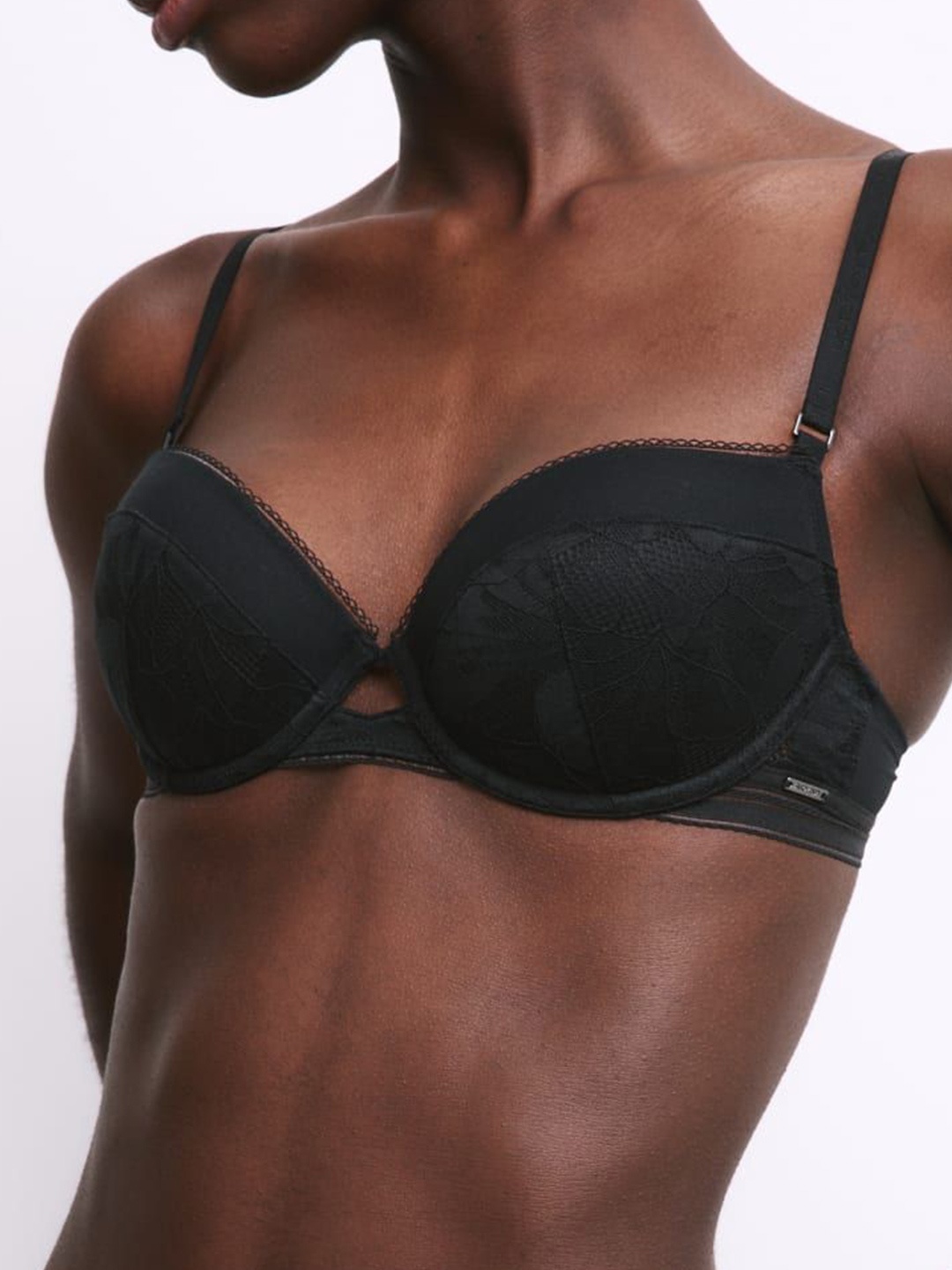 

Marks & Spencer Bra Medium Coverage Underwired Lightly Padded, Black