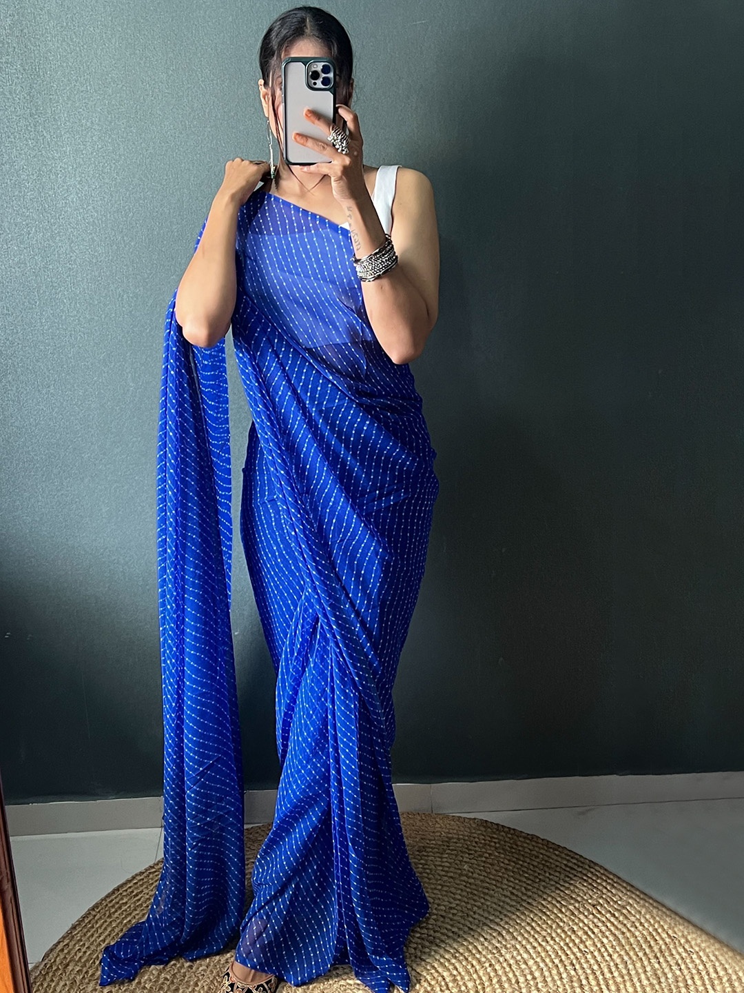 

Sidhidata Bandhani Ready to Wear Saree, Blue