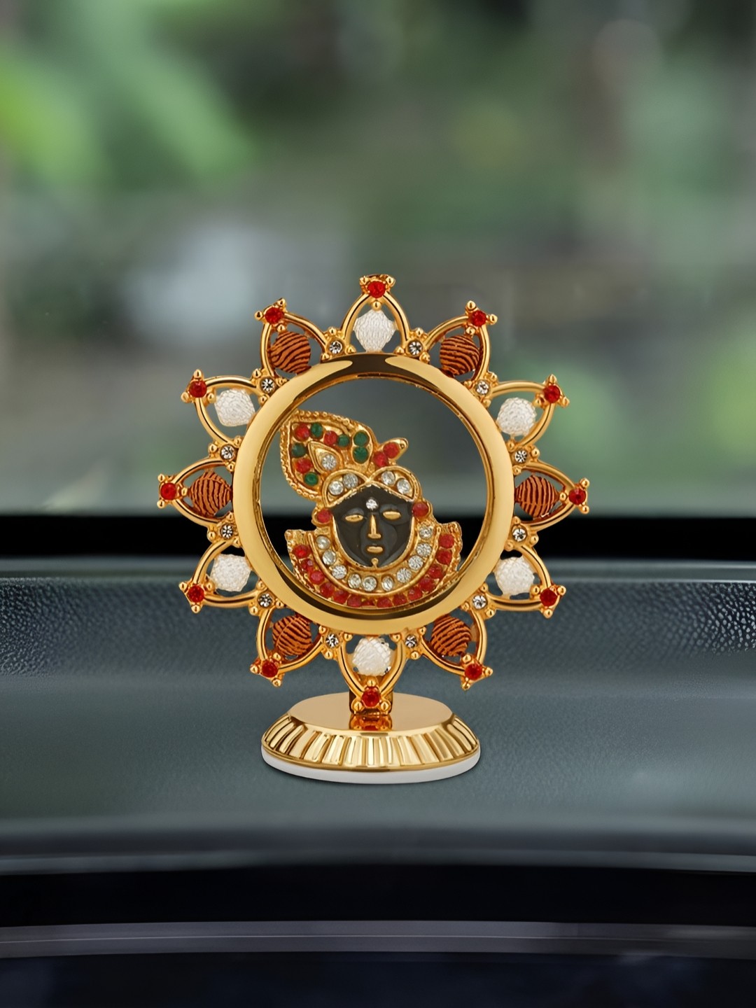 

INTERNATIONAL GIFT Banke Bihari Murti in Round Shape for Car Dashboard, Gold