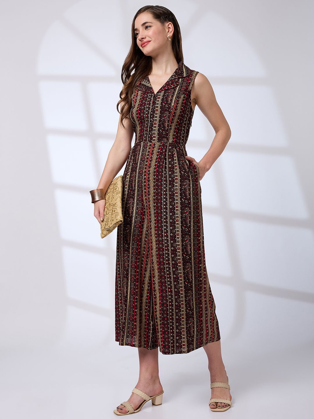 

Globus Lapel Collar Floral Printed Waist Tie-Ups Fusion Jumpsuit, Brown