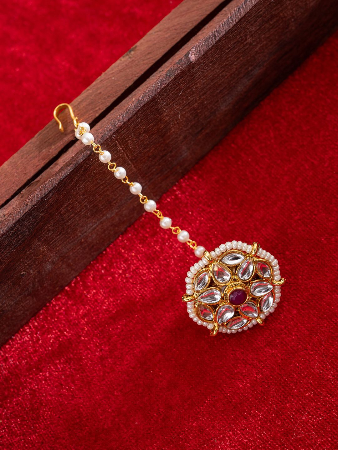 

PANASH Gold-Plated Kundan Studded Maang Tikka