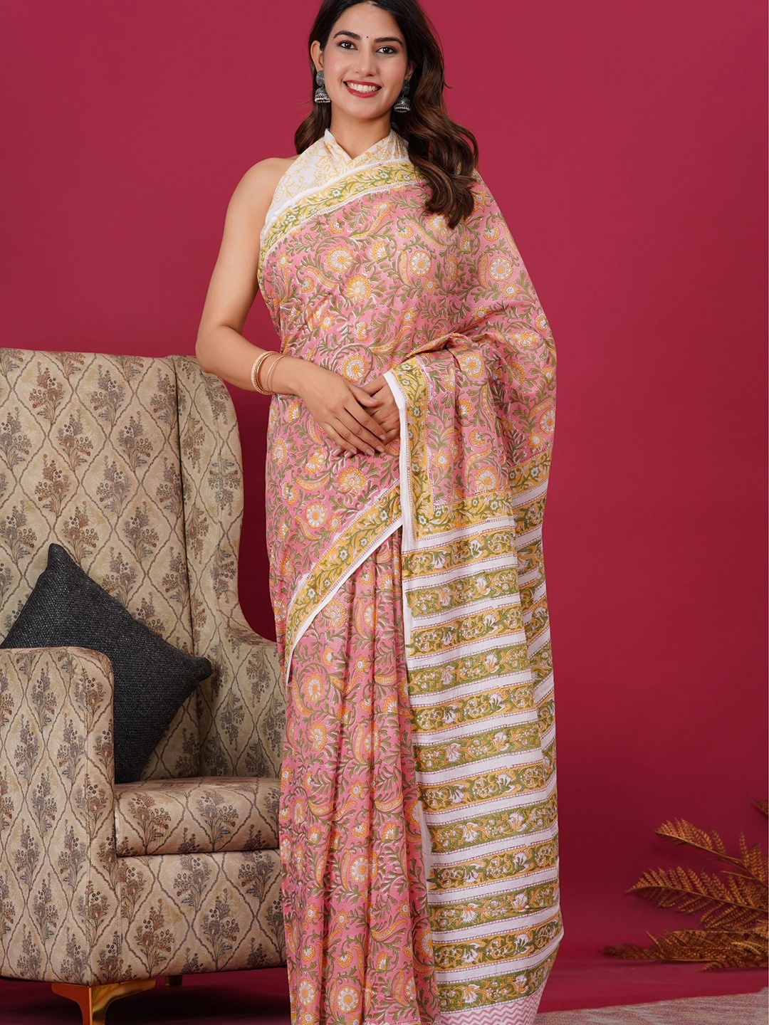 

Shivanya Handicrafts Floral Printed Pure Cotton Block Print Saree, Pink