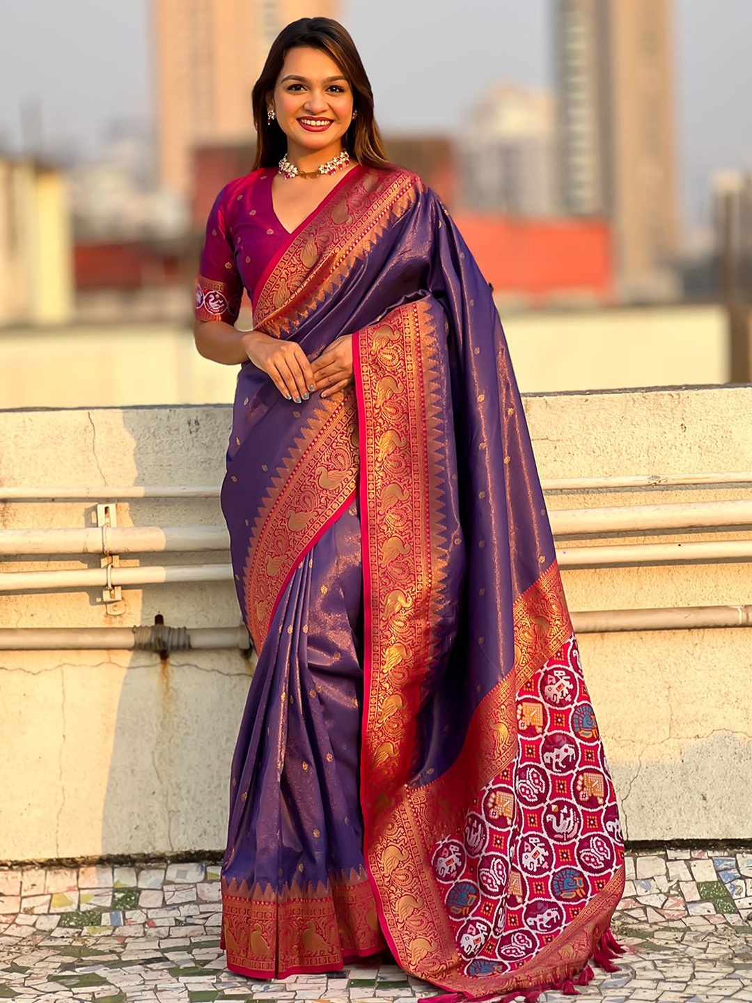 

LeeliPeeri Designer Woven Design Zari Patola Saree, Violet