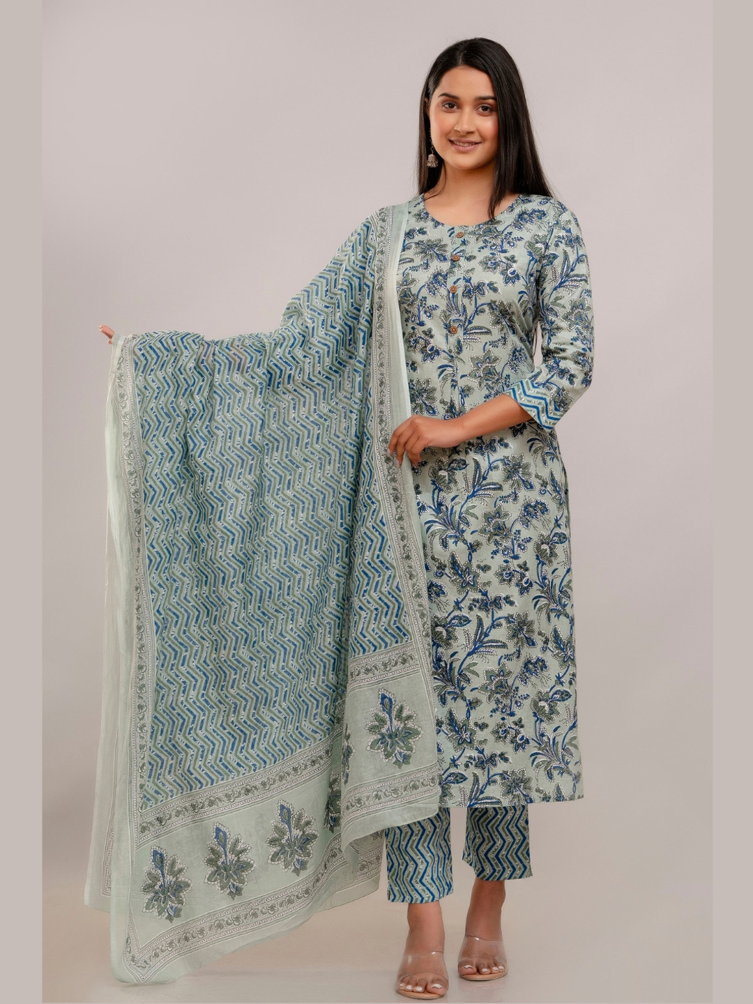 

RAAKA Floral Printed Round Neck Pure Cotton Straight Kurta With Trousers And Dupatta, Green