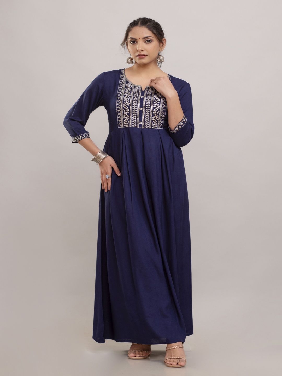 

RAAKA Floral Embroidered Sequinned Notch Neck Anarkali Straight Kurta, Blue