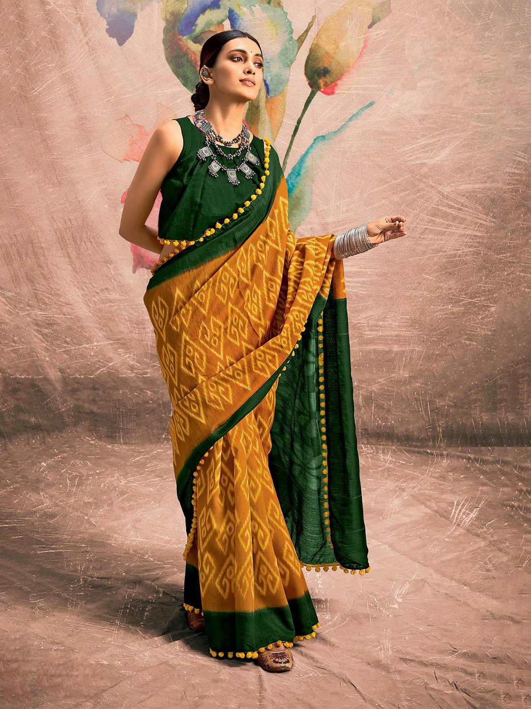 

DIVASTRI Women Ethnic Motifs Saree With Unstitched Blouse Piece, Yellow