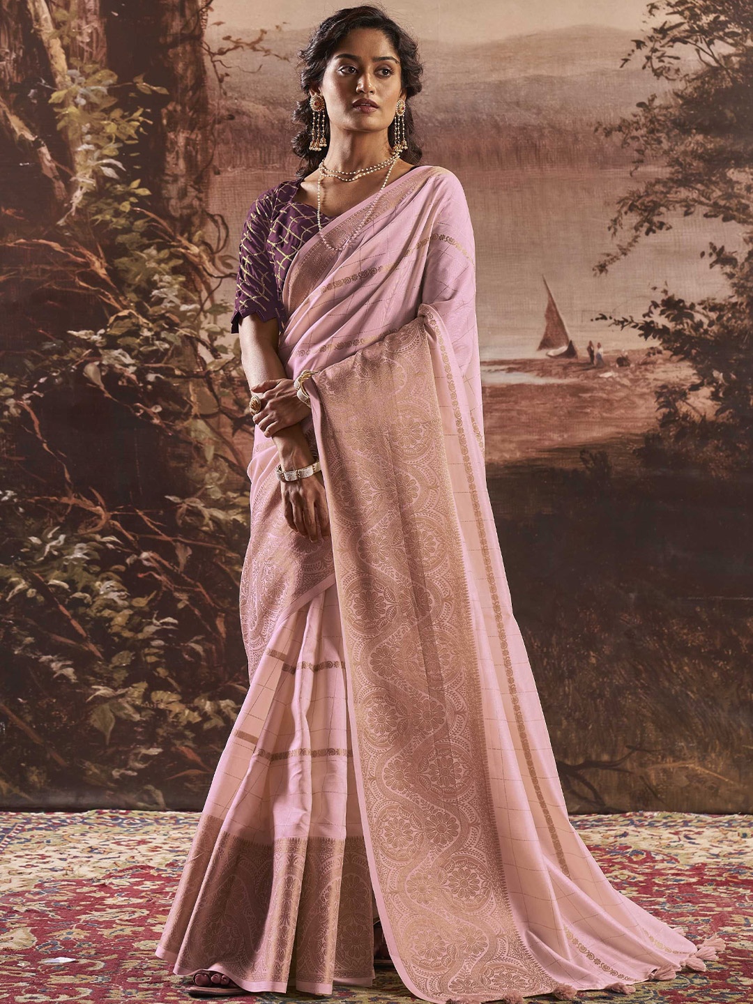 

DIVASTRI Checked Woven Design Zari Saree, Pink