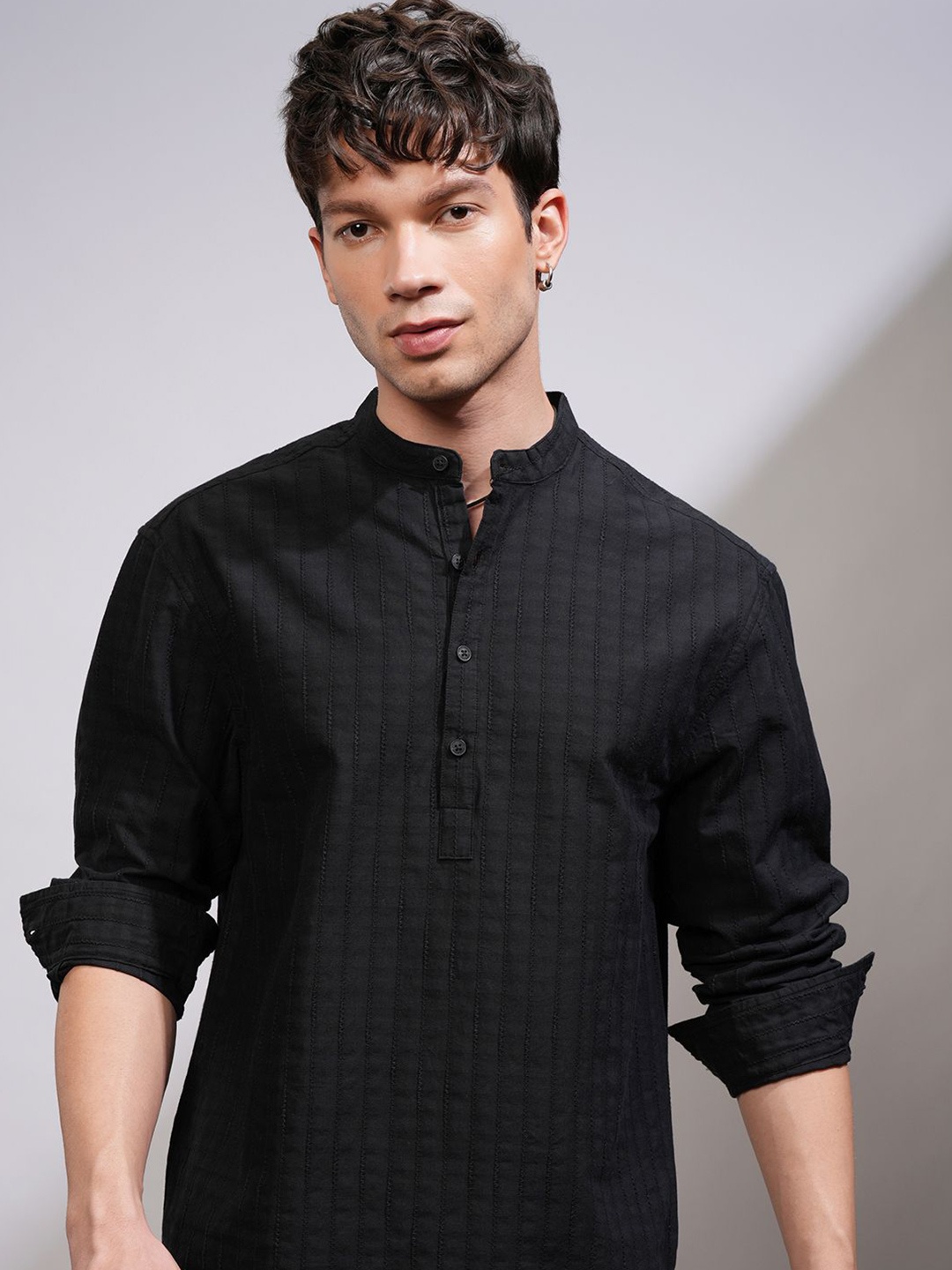 

HIGHLANDER Men Relaxed Fit Band Collar Textured Cotton Casual Shirt, Black