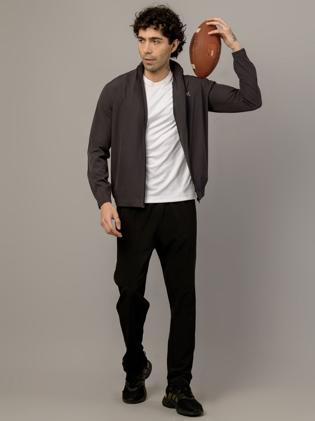 

HRX by Hrithik Roshan Men Lightweight Sporty Jacket, Brown
