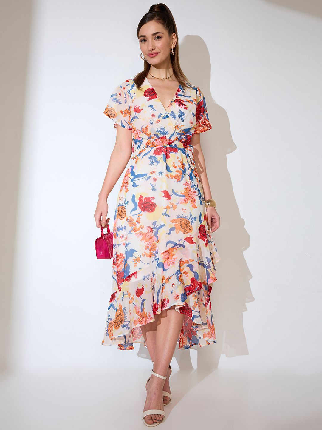 

Globus Floral Print Wrap Neck Flared Sleeves Tie-Up Ruffled Tulip Hem A-Line Midi Dress, White