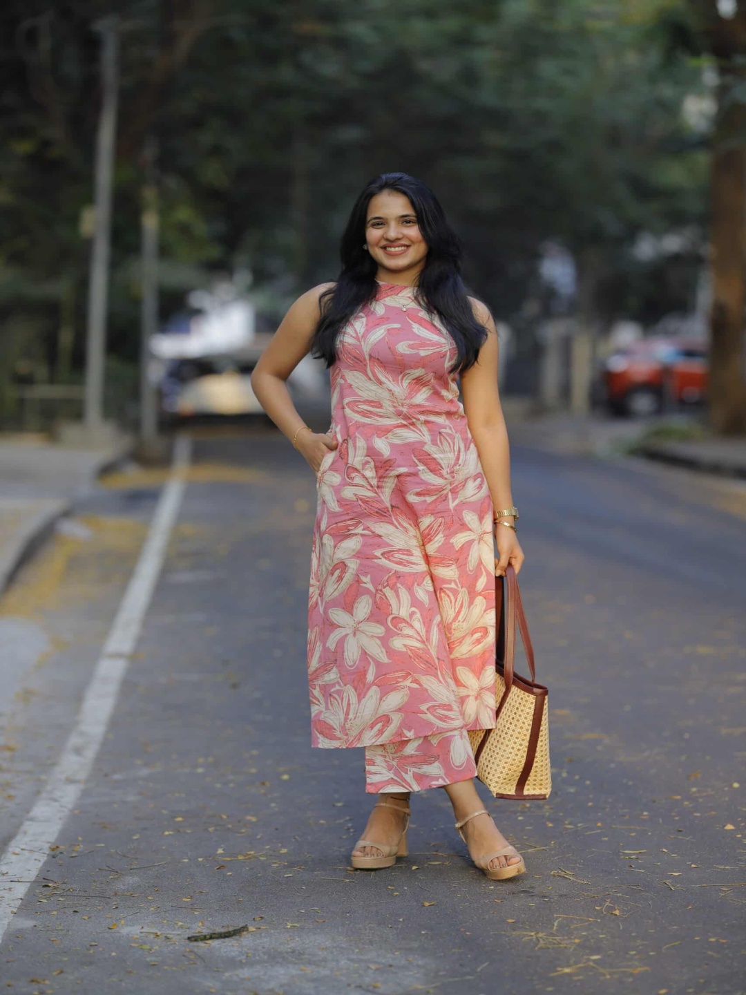 

DIVASTRI Floral Printed A-Line Kurta With Palazzo, Pink