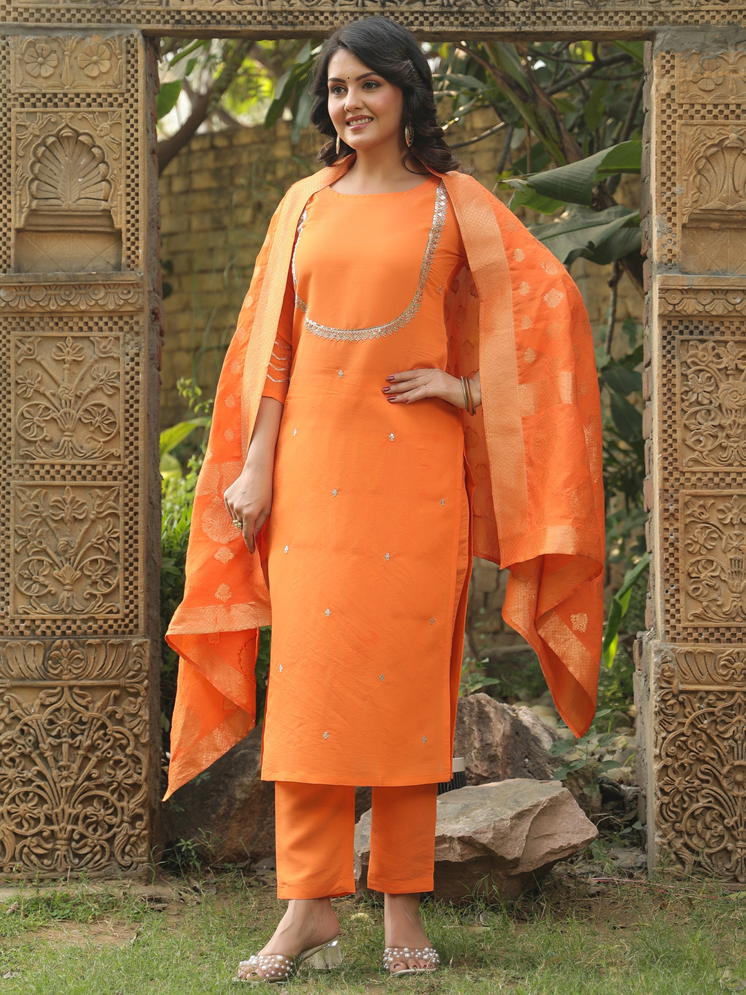 

DIVASTRI Floral Embroidered Sequunied Straight Kurta With Trousers And Dupatta, Orange
