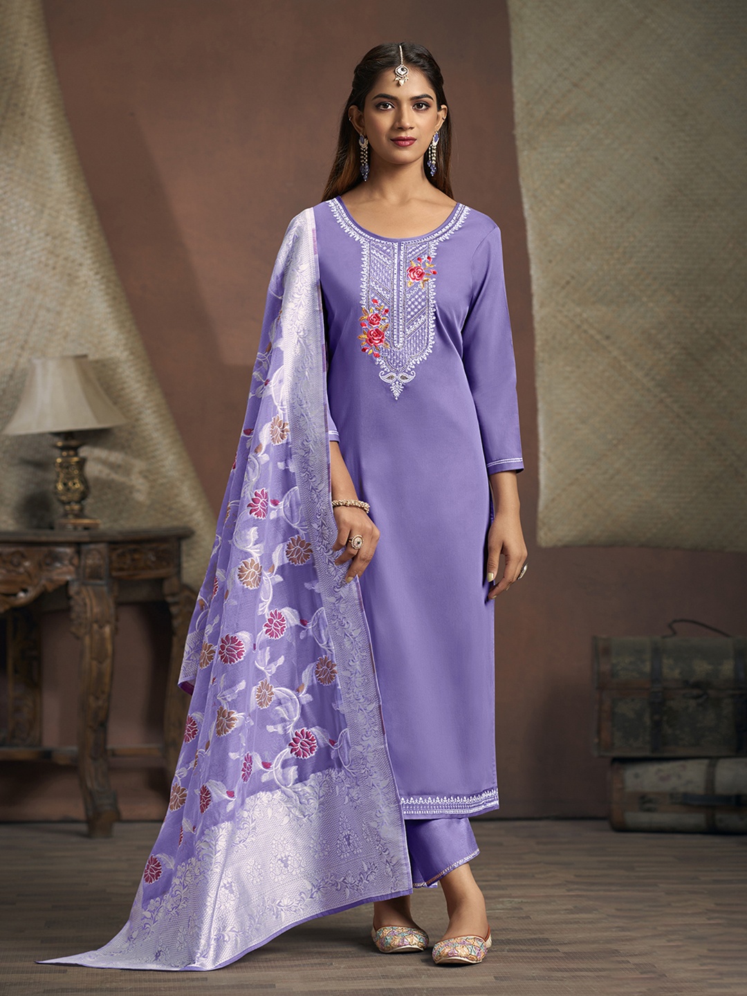 

Anouk Lavender Floral Embroidered Unstitched Dress Material