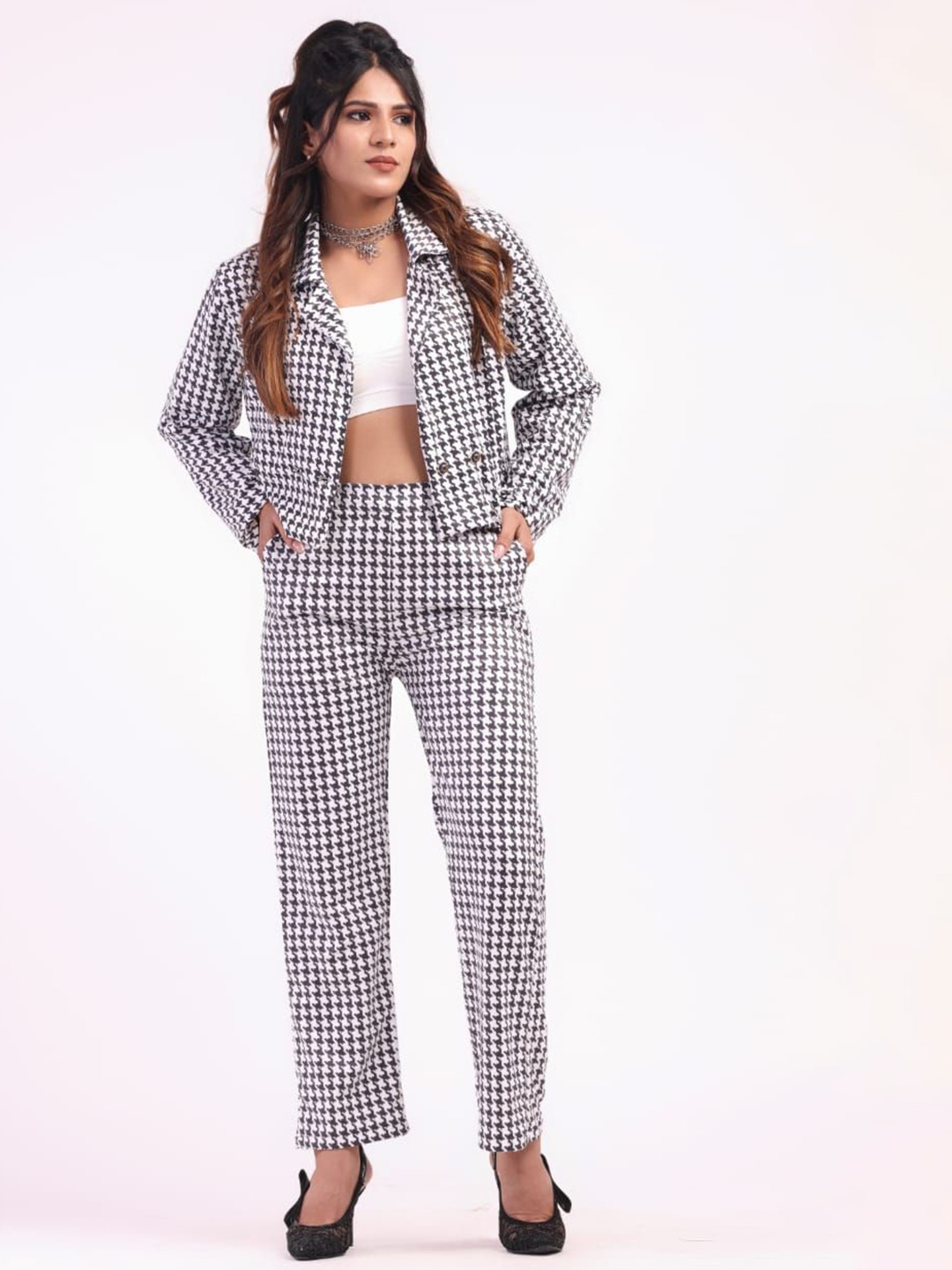 

HIGH BUY Notched Lapel Collar Neck Blazer With Trousers Co-Ords, Black