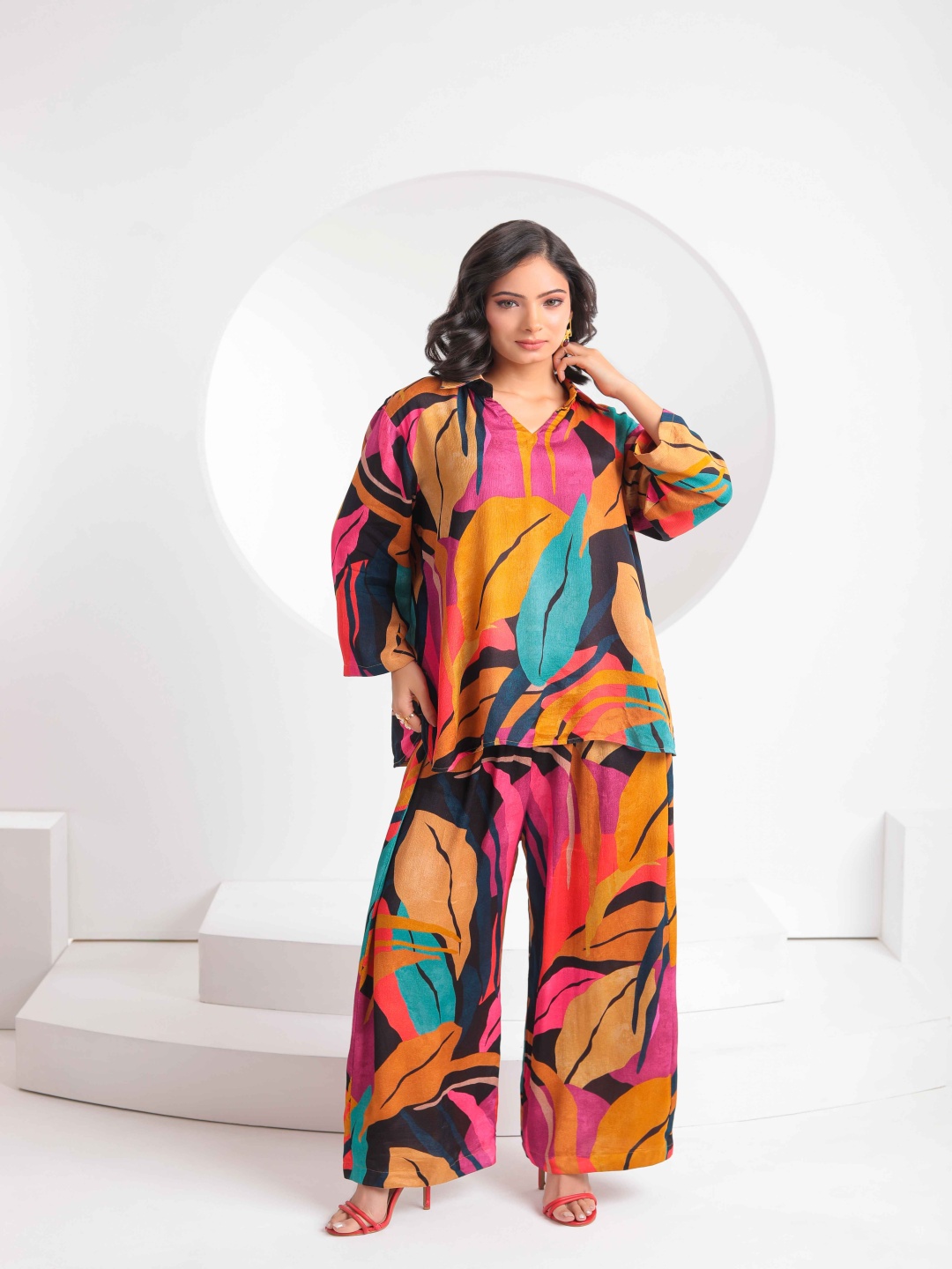 

The Front Row Printed Shirt And Trouser, Orange