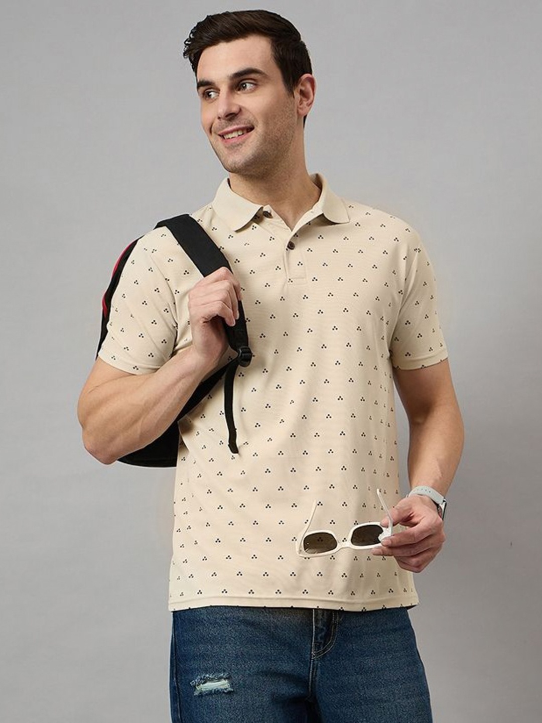 

BRONATION Men Geometric Printed Polo Collar Cotton T-shirt, Beige
