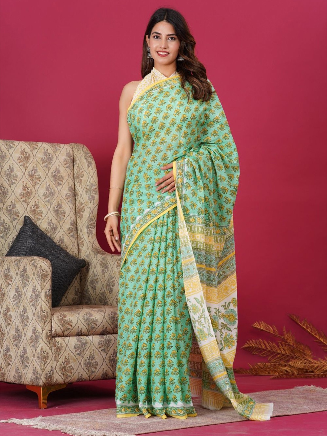 

Shivanya Handicrafts Floral Pure Cotton Block Printed Saree, Green