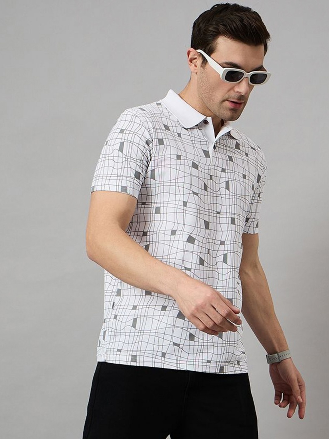 

BRONATION Men Geometric Printed Polo Collar Cotton T-shirt, White