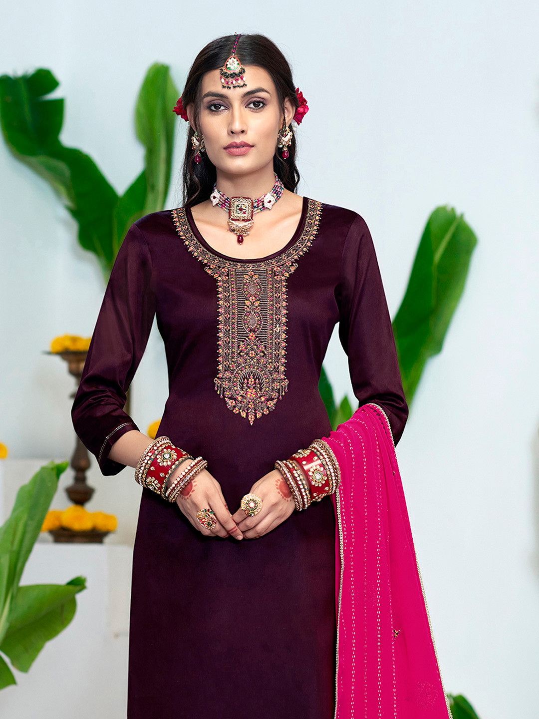 

Anouk Burgundy Zari Floral Embroidered Unstitched Dress Material