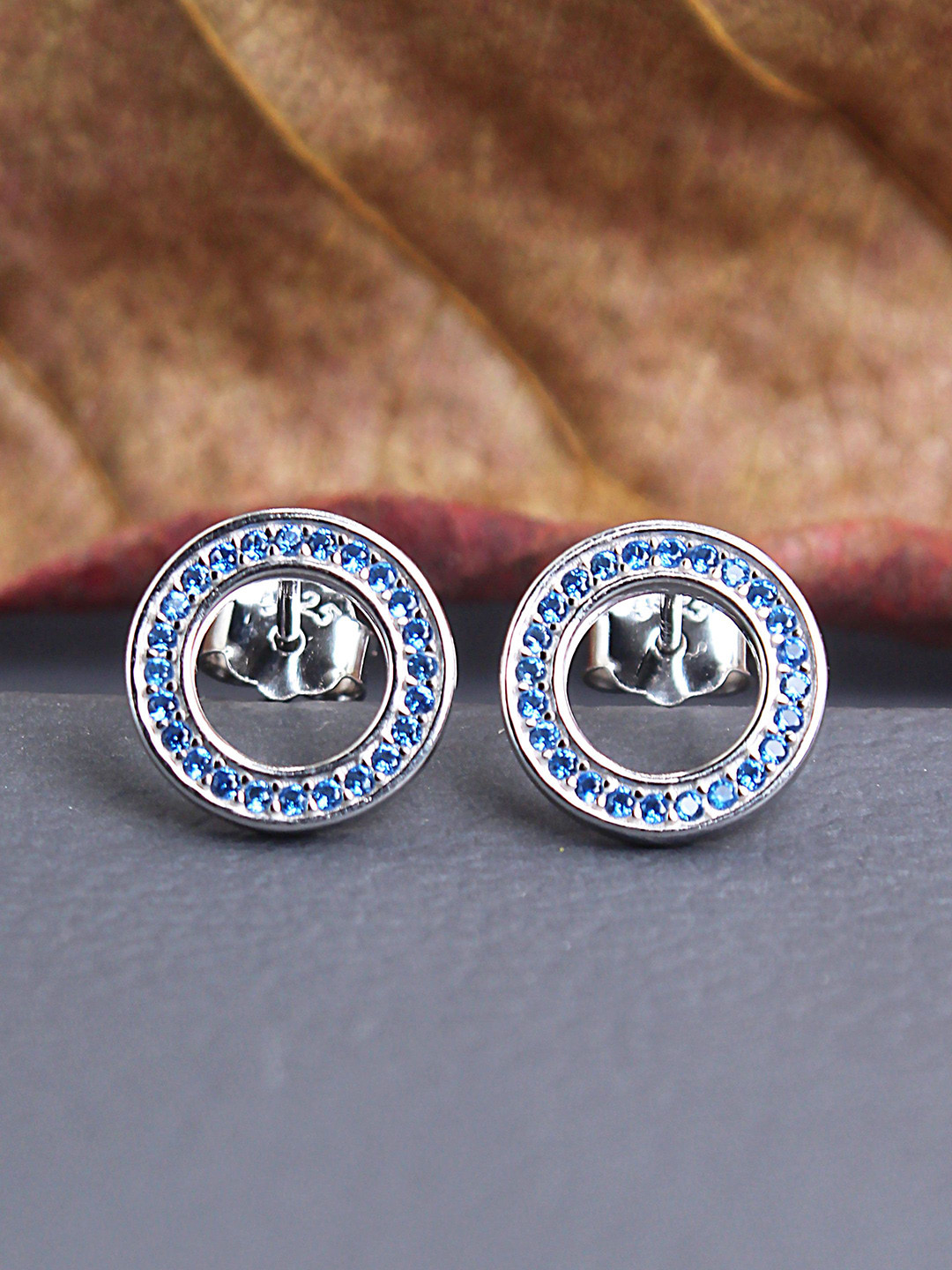 

DEVASHREE 925 Sterling Silver Rhodium-Plated Cubic Zirconia Studded Circular Shaped Studs, Blue