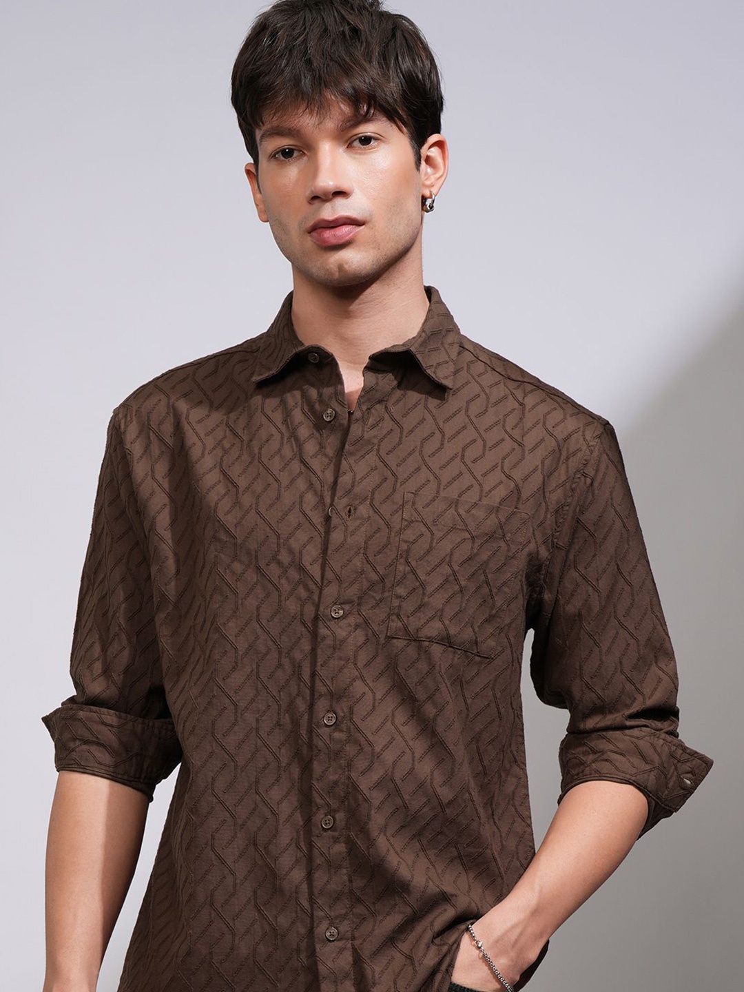 

HIGHLANDER Men Relaxed Fit Spread Collar Textured Cotton Casual Shirt, Brown