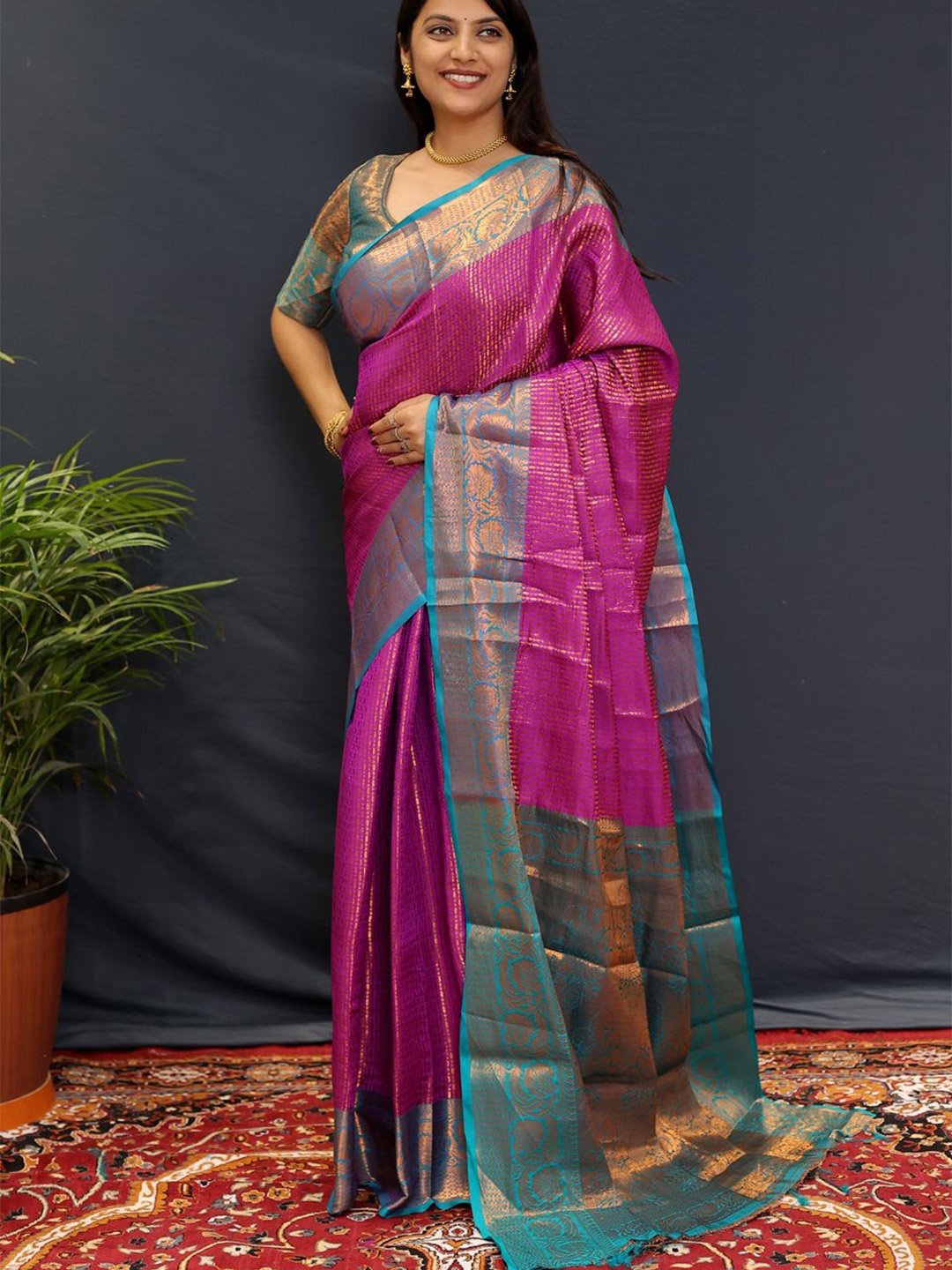 

DIVASTRI Woven Design Zari Kanjeevaram Saree, Purple