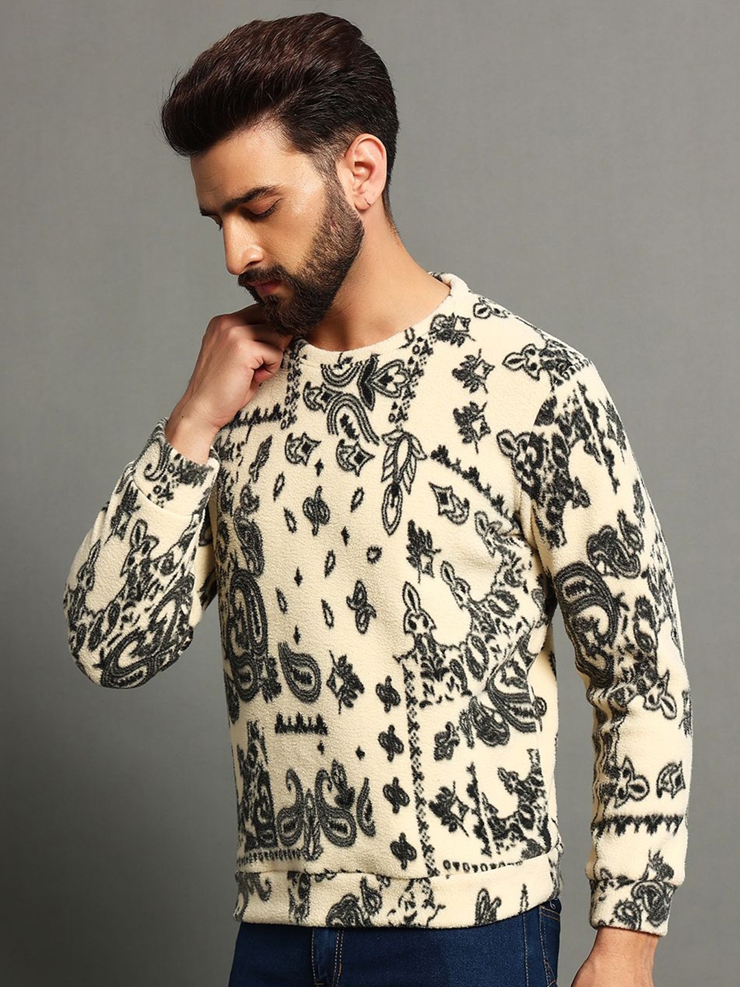 

OGEN Men Printed Pullover Sweatshirt, Black