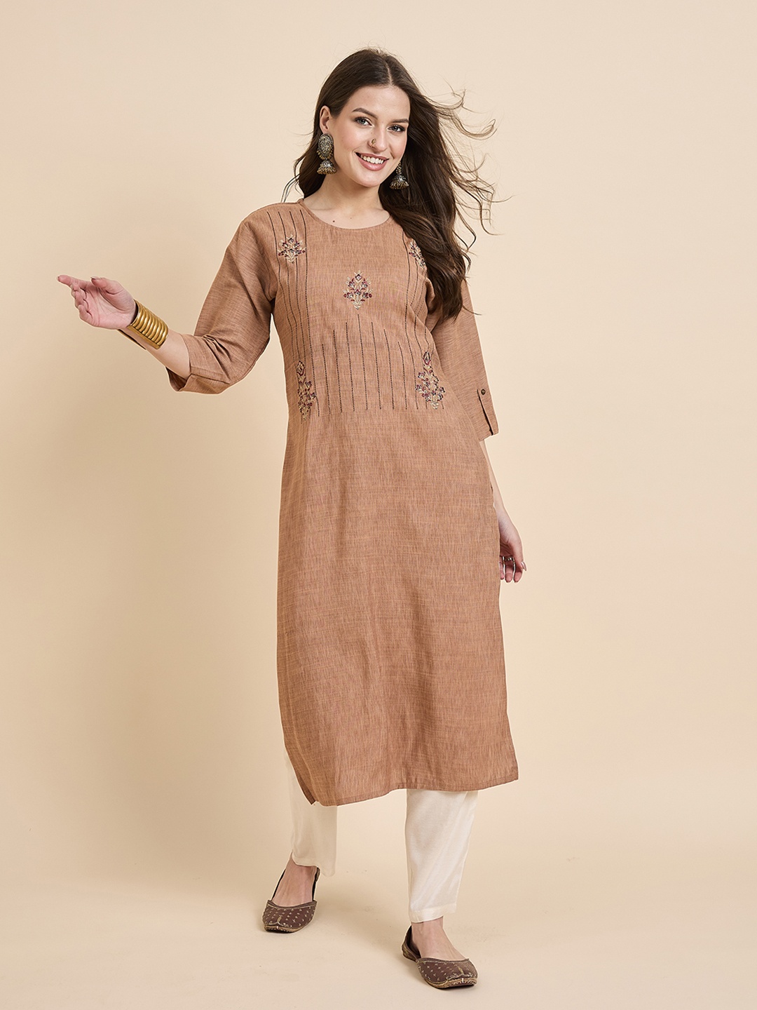 

Anouk Rustic Floral Embroidered Round Neck Straight Kurta, Brown