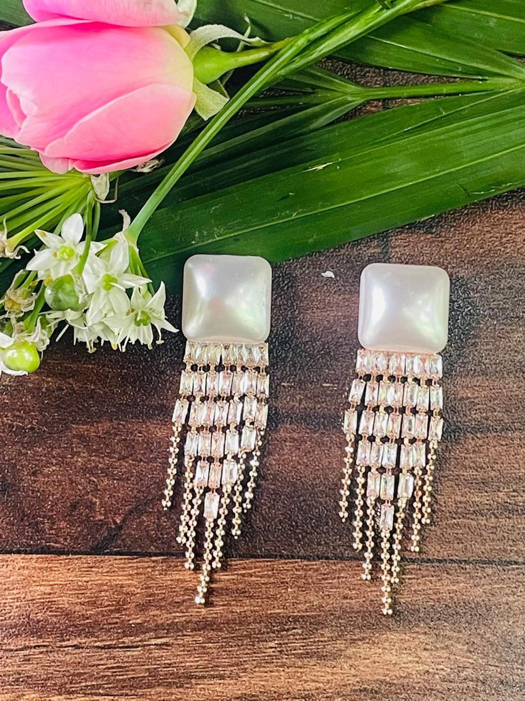 

MONI LIFESTYLE Gold-Plated Artificial Stones Studded Contemporary Drop Earrings