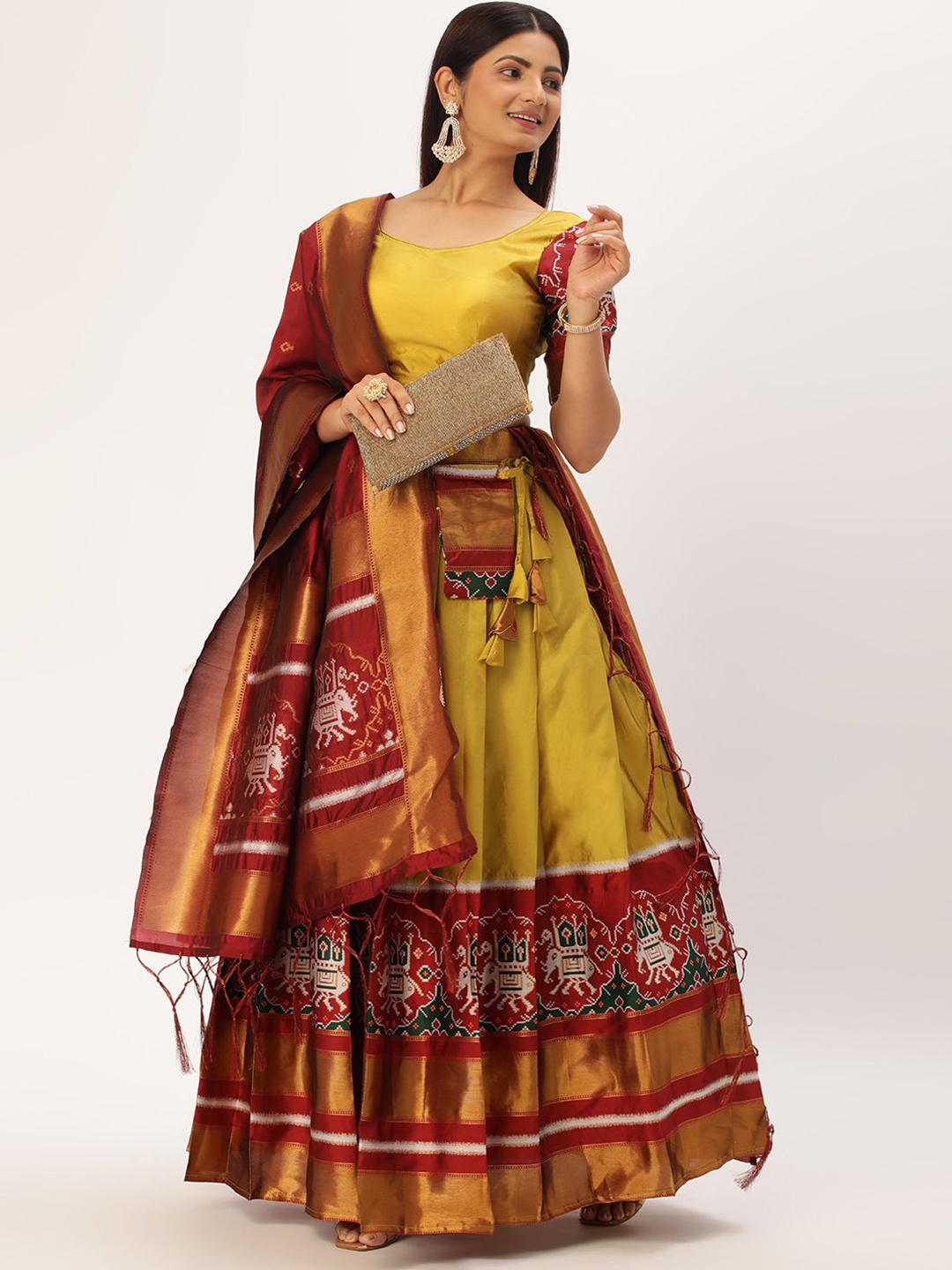 

DIVASTRI Woven Design Silk Semi-Stitched Lehenga & Unstitched Blouse With Dupatta, Yellow