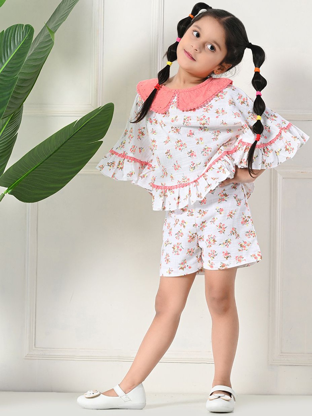 

BAESD Girls Floral Printed Round Neck Pure Cotton Top With Shorts, White
