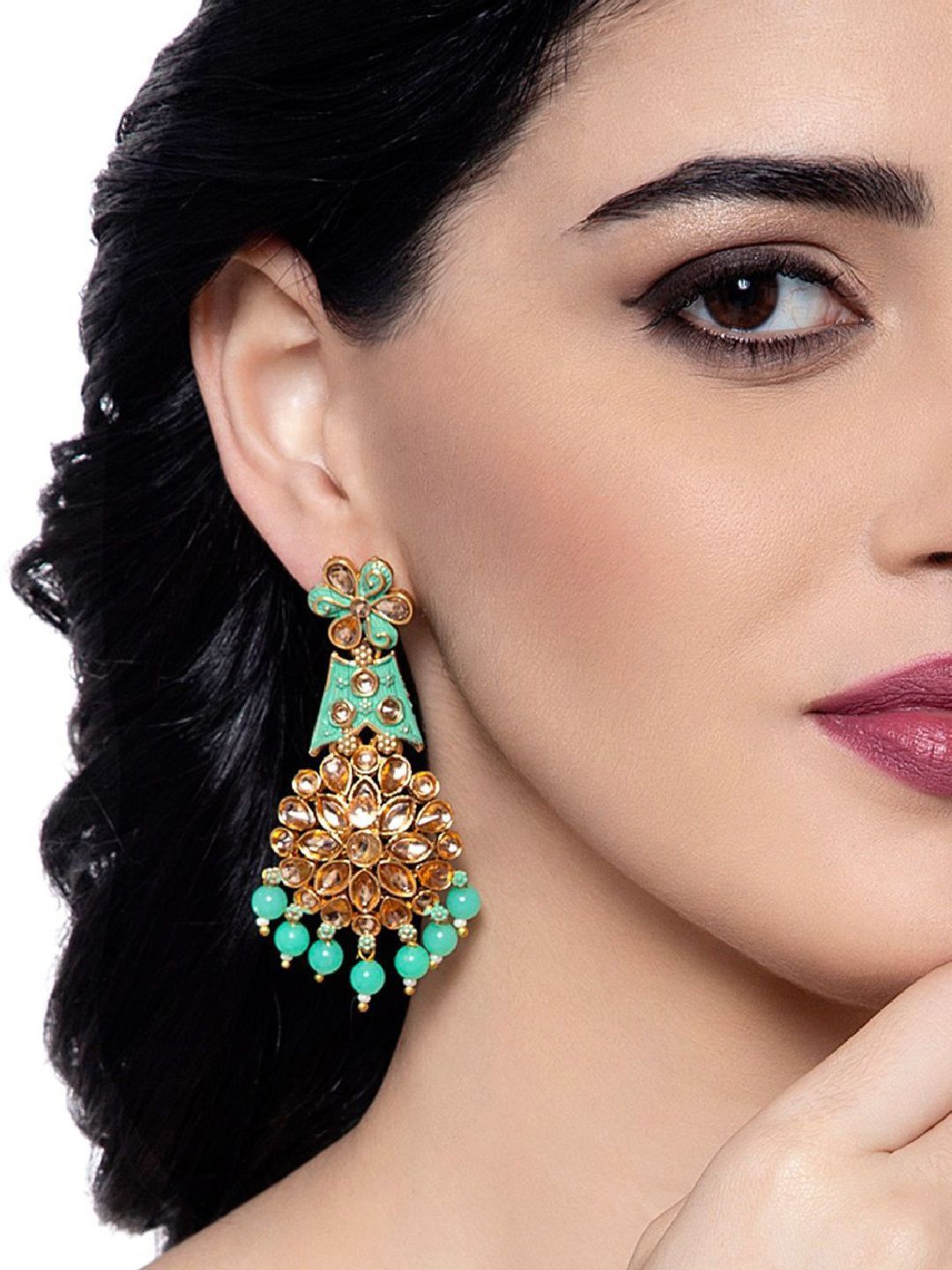 

DressBerry Classic Drop Earrings, Green