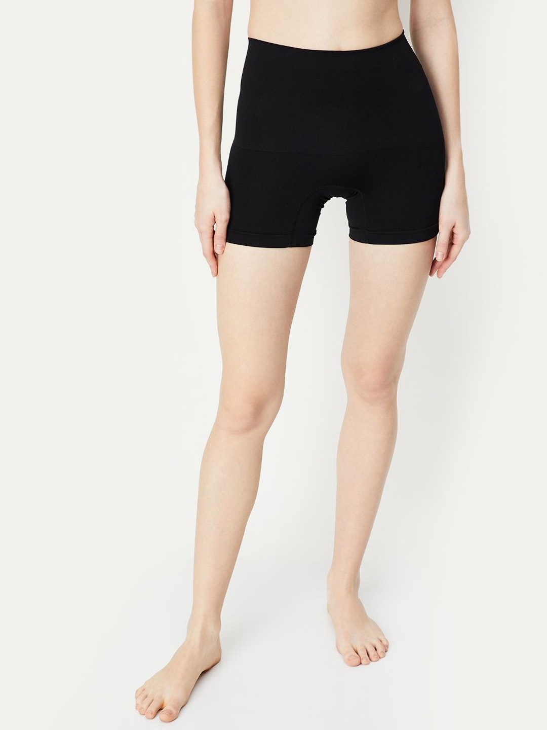 

max Women Mid-Rise Boy Shorts, Black