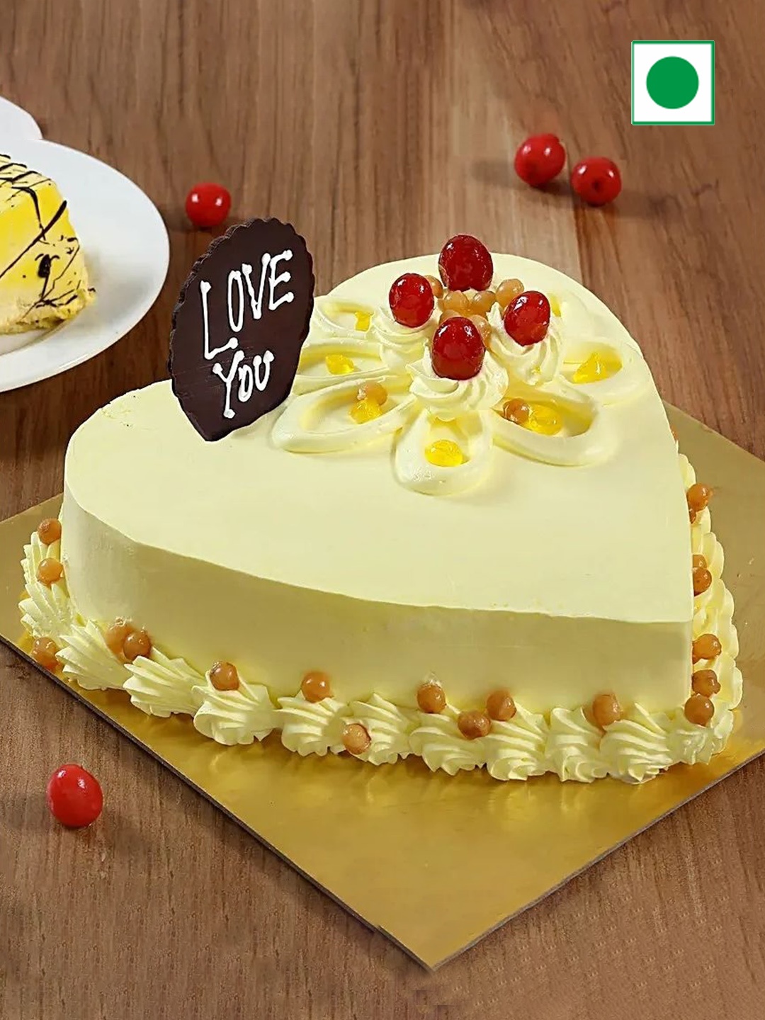 

fnp Butterscotch Flavour Heart Shaped Cake - 500 g, Yellow