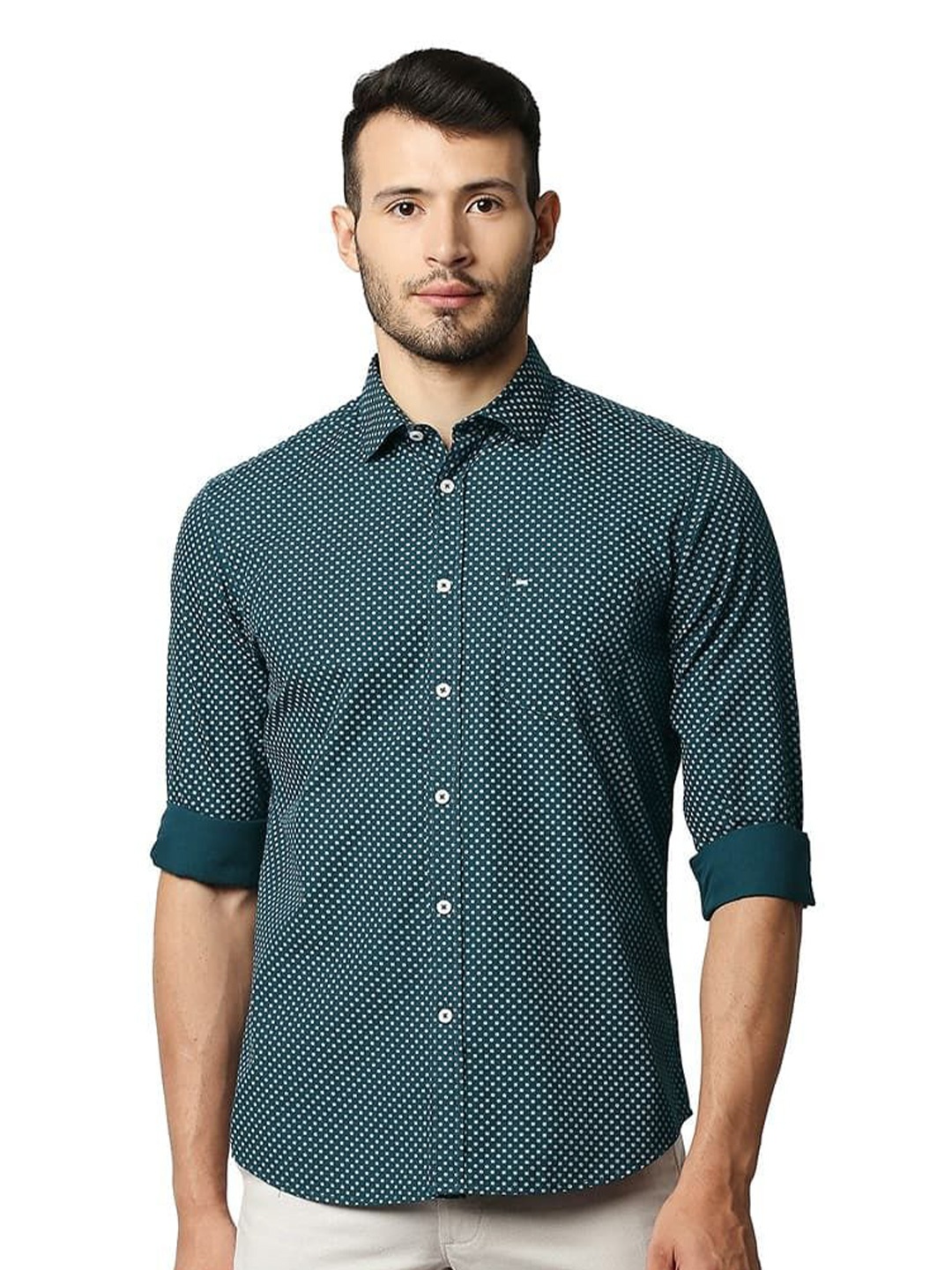 

Basics Men Relaxed Fit Spread Collar Floral Printed Cotton Casual Shirt, Navy blue