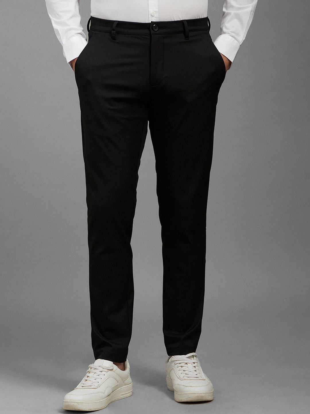 

Louis Philippe Men Slim Fit Trousers, Black