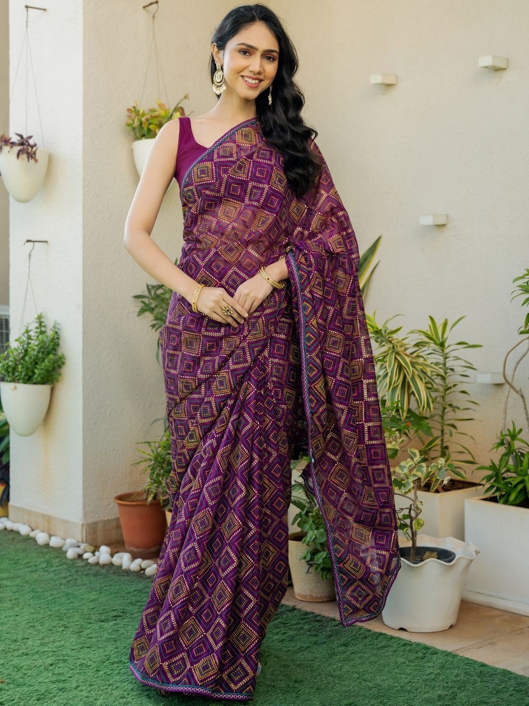 

PRETTY PALLU Bandhani Saree, Purple