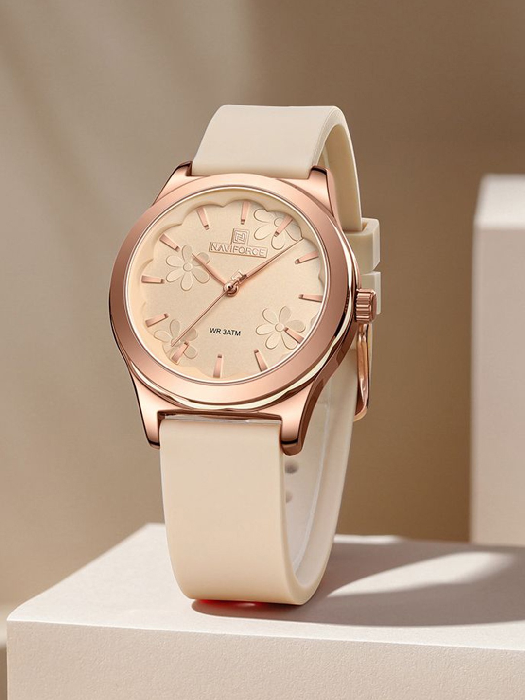 

Naviforce Women Textured Dial & Straps Reset Time Analogue Watch NF5051_RG BG BG, Rose gold