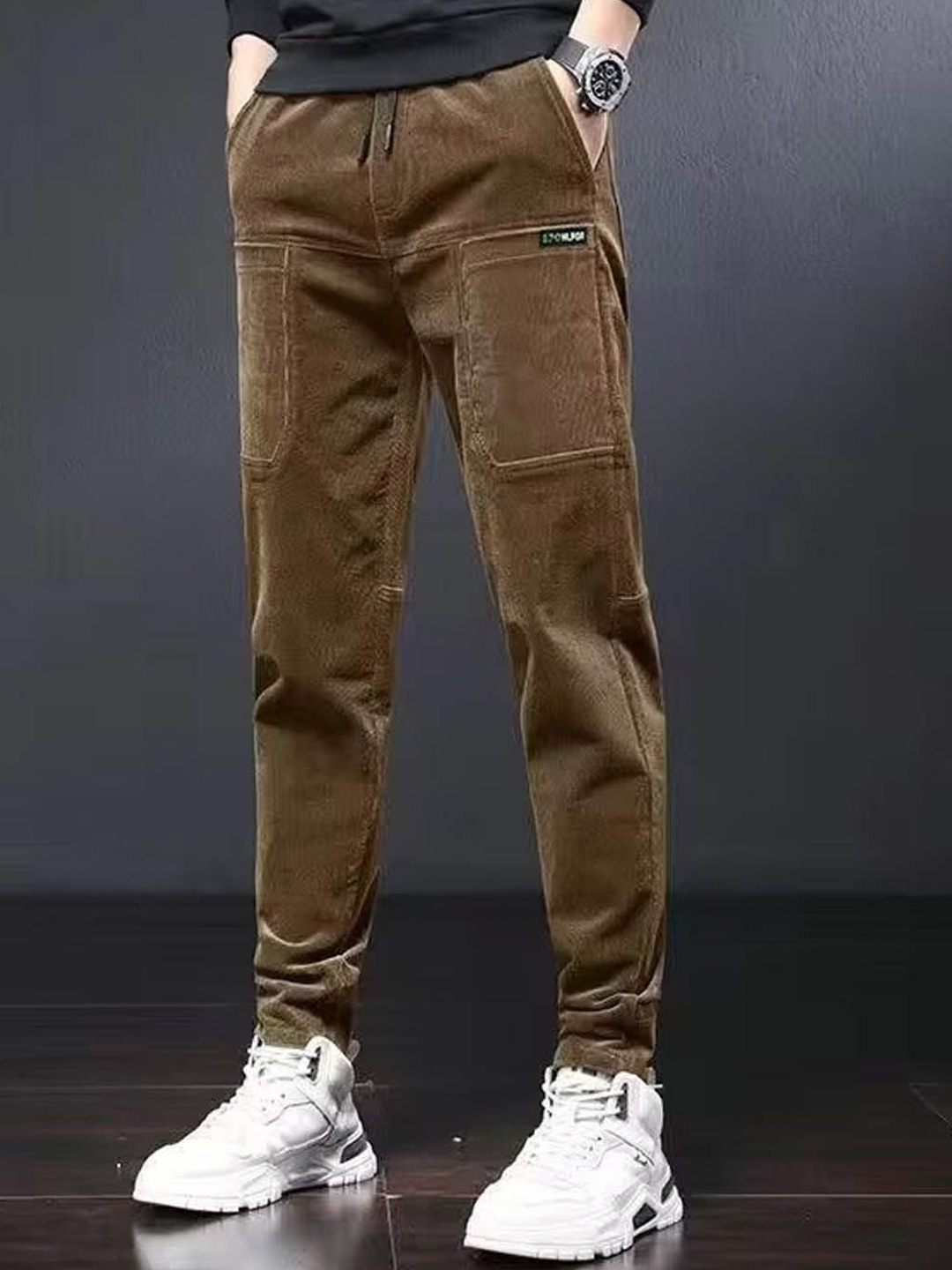 

StyleCast Men Mid-Rise Joggers Trousers, Khaki