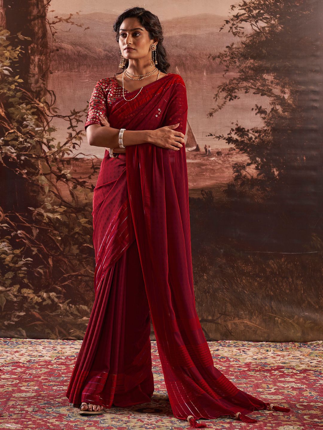 

DIVASTRI Embellished Sequinned Saree, Red