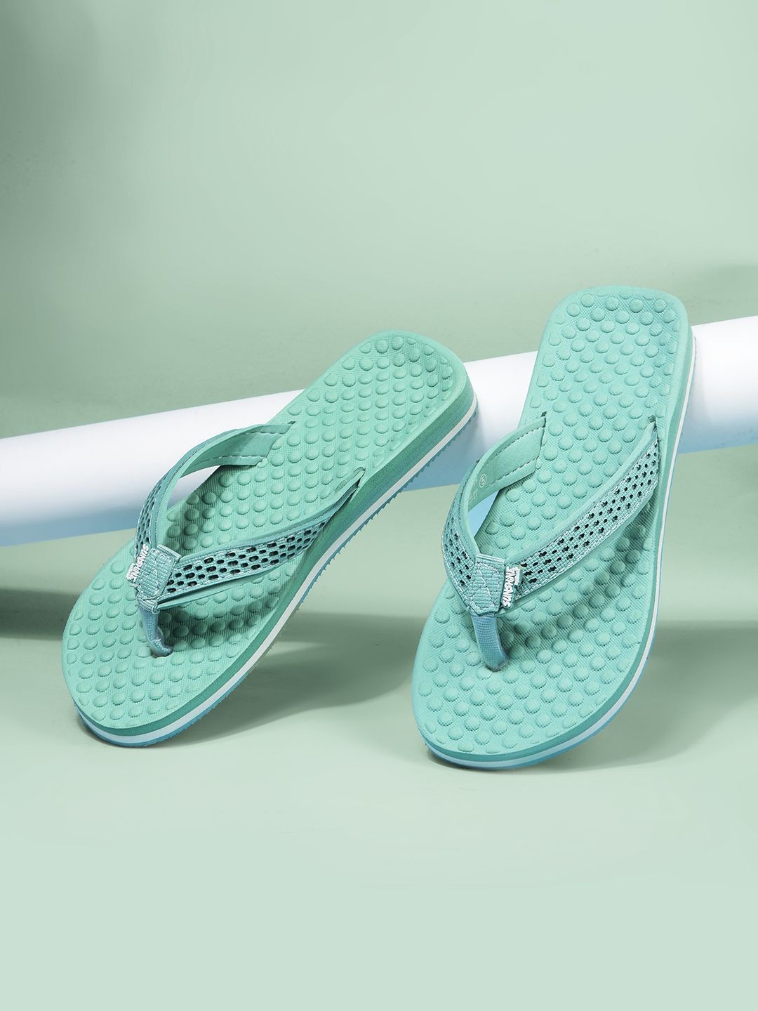 

Bata Women Thong Flip-Flops, Green