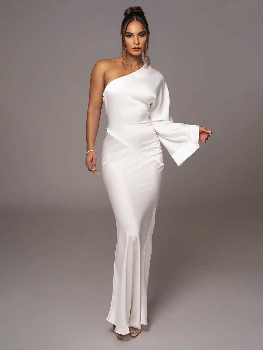 

Bee Boe Satin Elegance One-Shoulder Ivory Gown, White