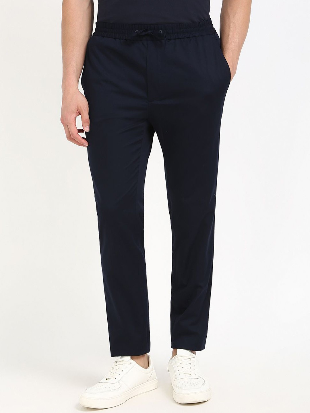 

Calvin Klein Jeans Men Slim Fit Trousers, Black