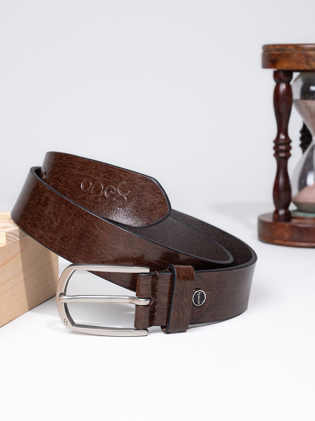 

One8 Men Leather Belt, Brown