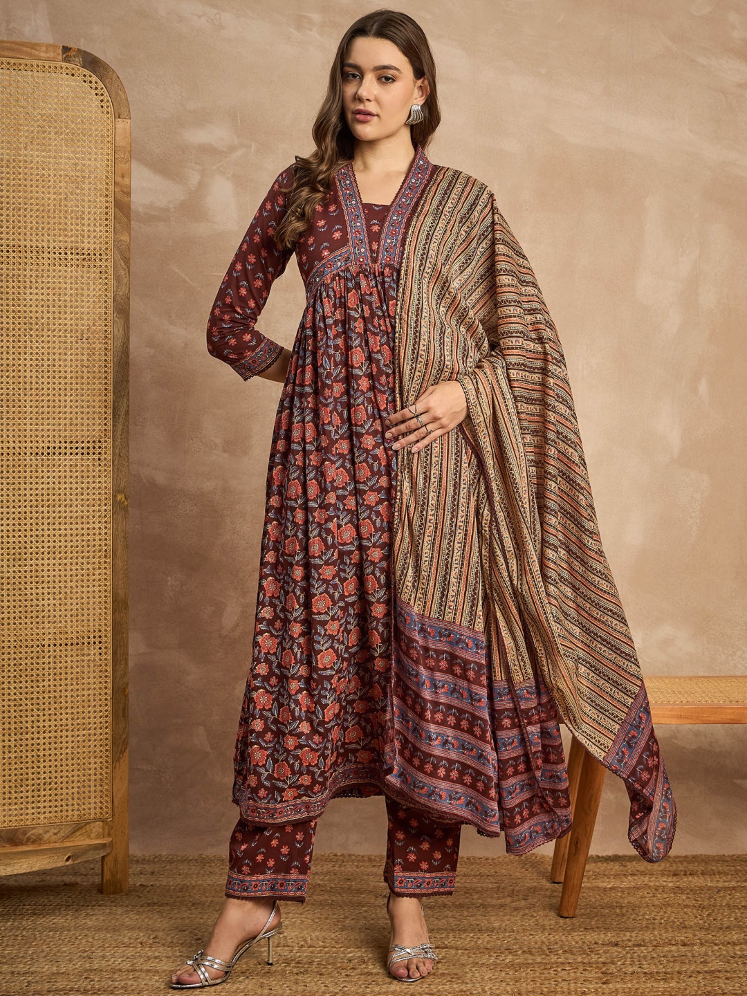 

CHETI Floral Printed Square Neck Sequinned Empire Anarkali Kurta with Trouser & Dupatta, Brown