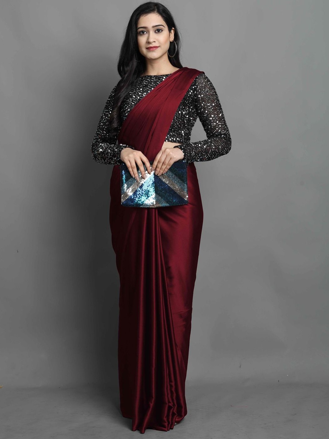 

DIVASTRI Solid Satin Saree, Maroon