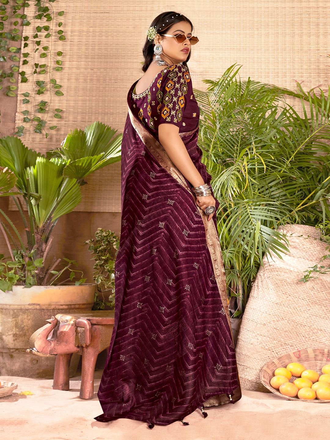 

LeeliPeeri Designer Woven Design Zari Saree, Purple