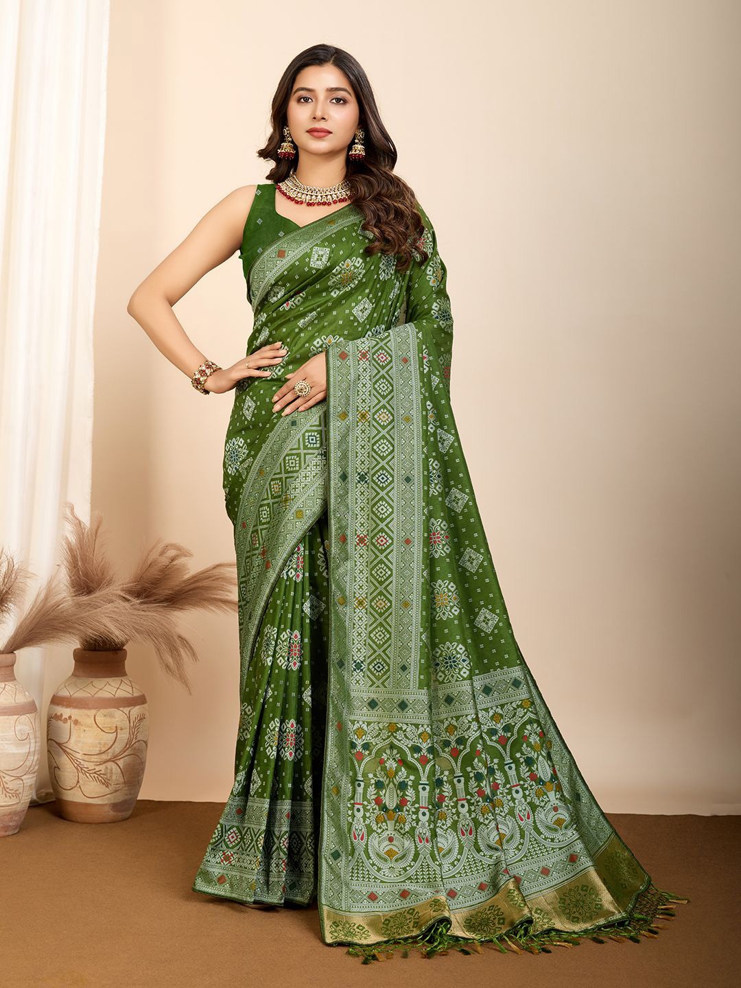 

Munir Woven Design Pure Silk Saree, Sea green